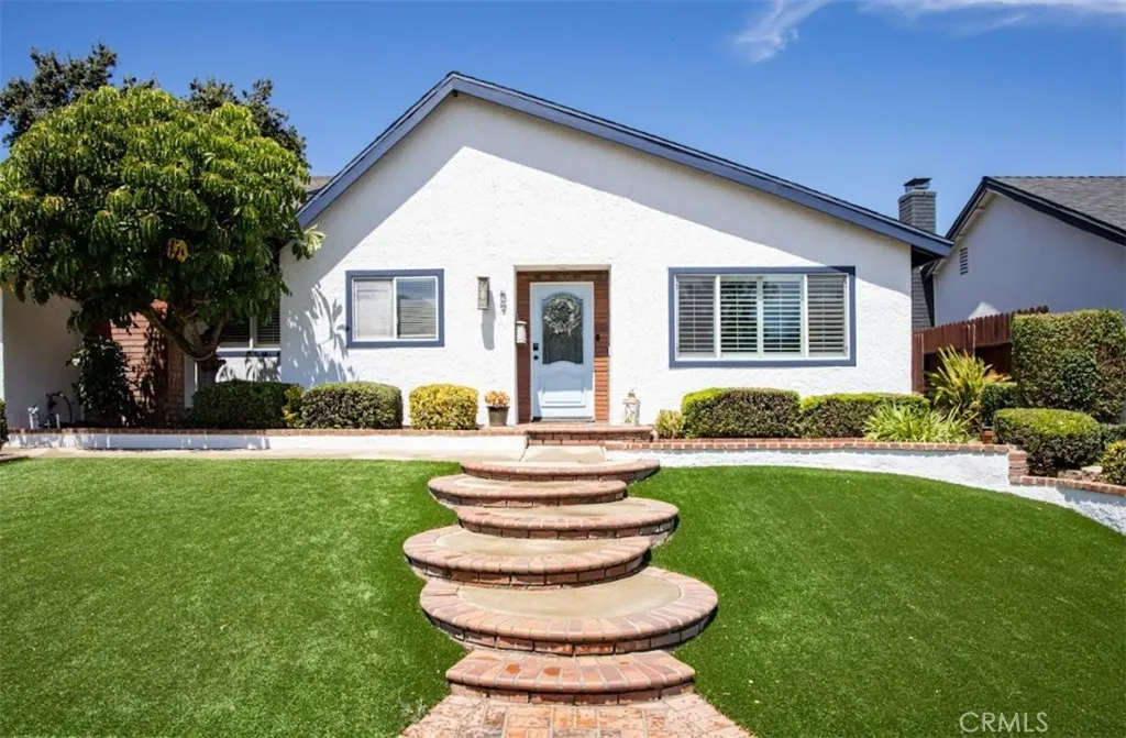 59 Sandra Court, Newbury Park, California 91320 home-pic-1