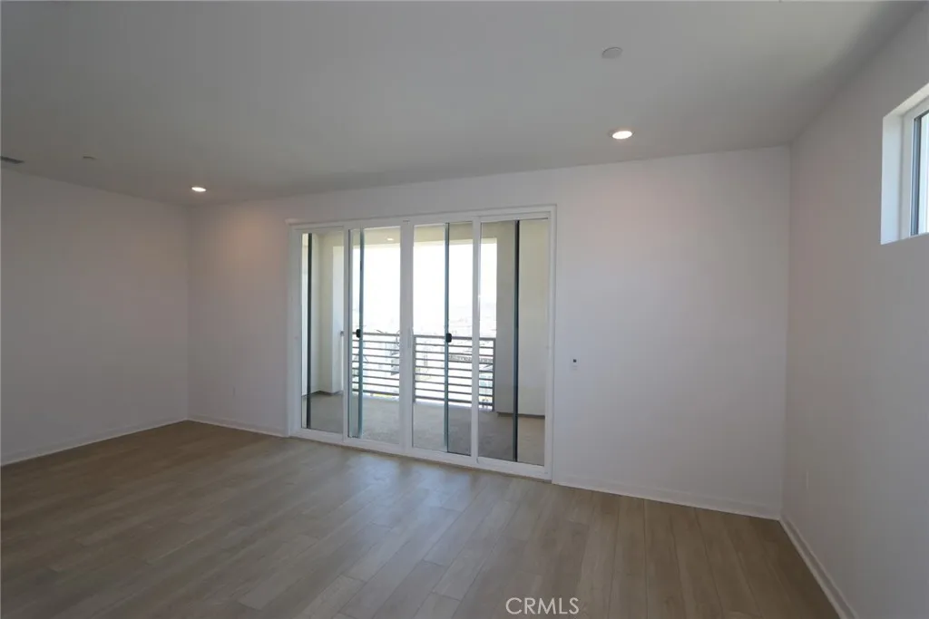 26969 Echo Mountain Way, Valencia, California 91381 home-pic-5