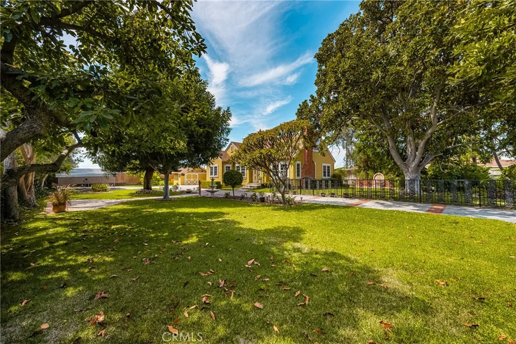 1166 N Handy Street, Orange, California 92867 home-pic-2