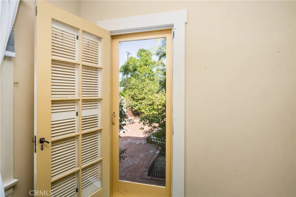 1166 N Handy Street, Orange, California 92867 home-pic-25