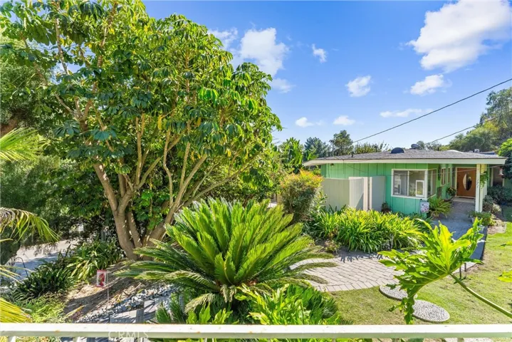 171 Canada Sombre Road, La Habra Heights, California 90631
