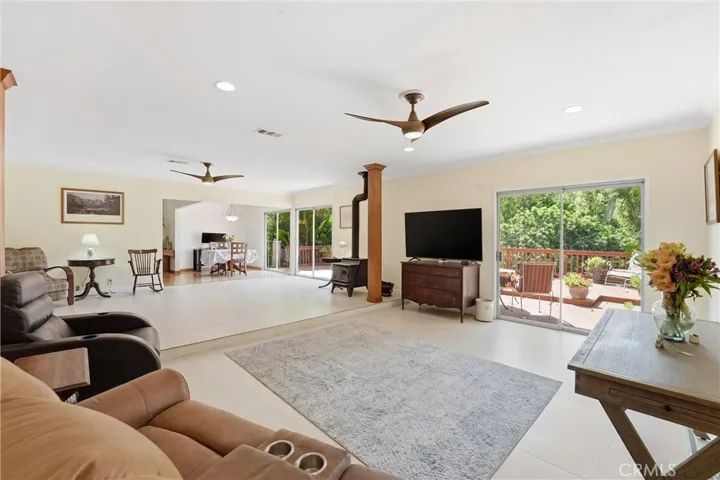 171 Canada Sombre Road, La Habra Heights, California 90631