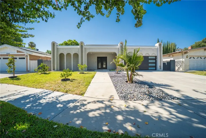 22046 Kinzie Street, Chatsworth, California 91311, 3 Bedrooms Bedrooms, ,3 BathroomsBathrooms,Residential,For Sale,Kinzie,WS25195272