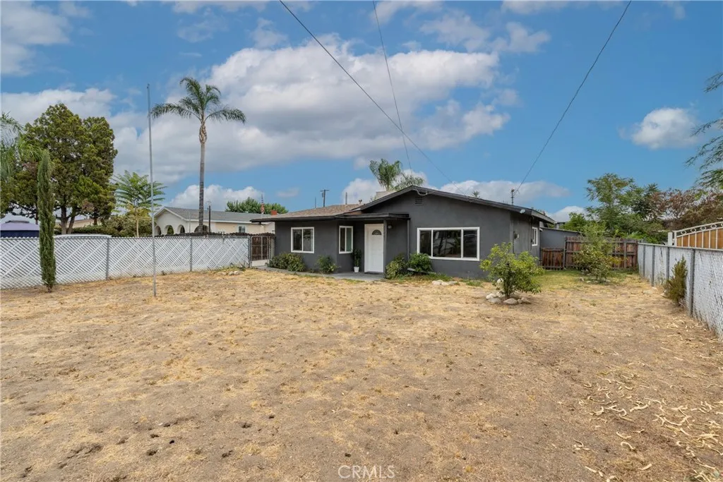 25481 6th Street, San Bernardino, California 92410 home-pic-9