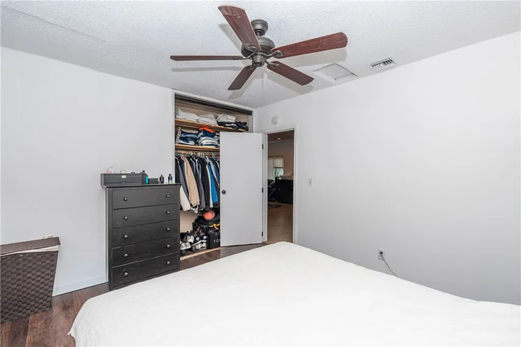 25481 6th Street, San Bernardino, California 92410 home-pic-22