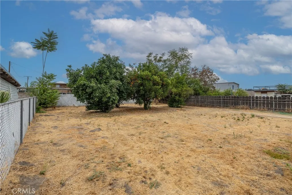 25481 6th Street, San Bernardino, California 92410 home-pic-15