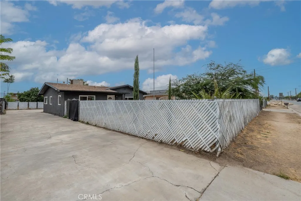 25481 6th Street, San Bernardino, California 92410 home-pic-13