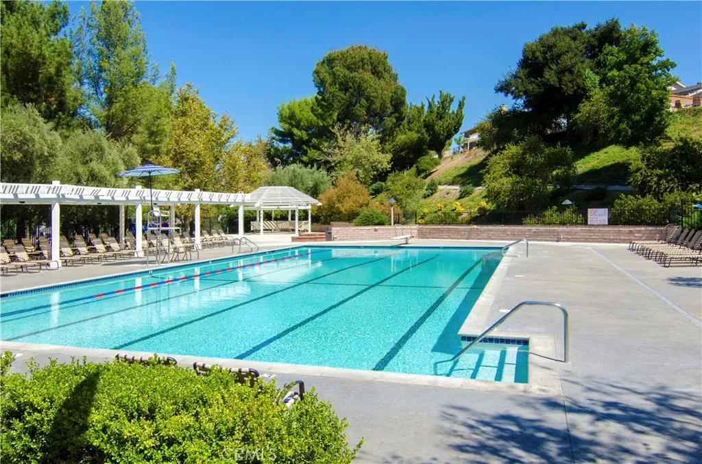 25451 Via Macarena, Valencia, California 91355 home-pic-31