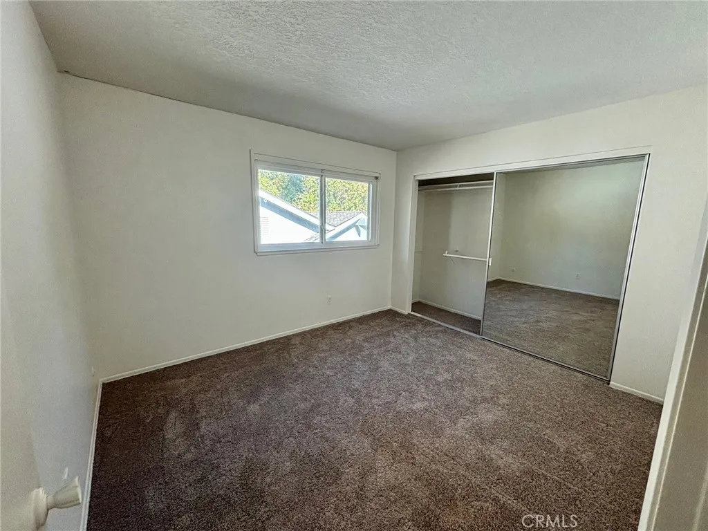 25451 Via Macarena, Valencia, California 91355 home-pic-11