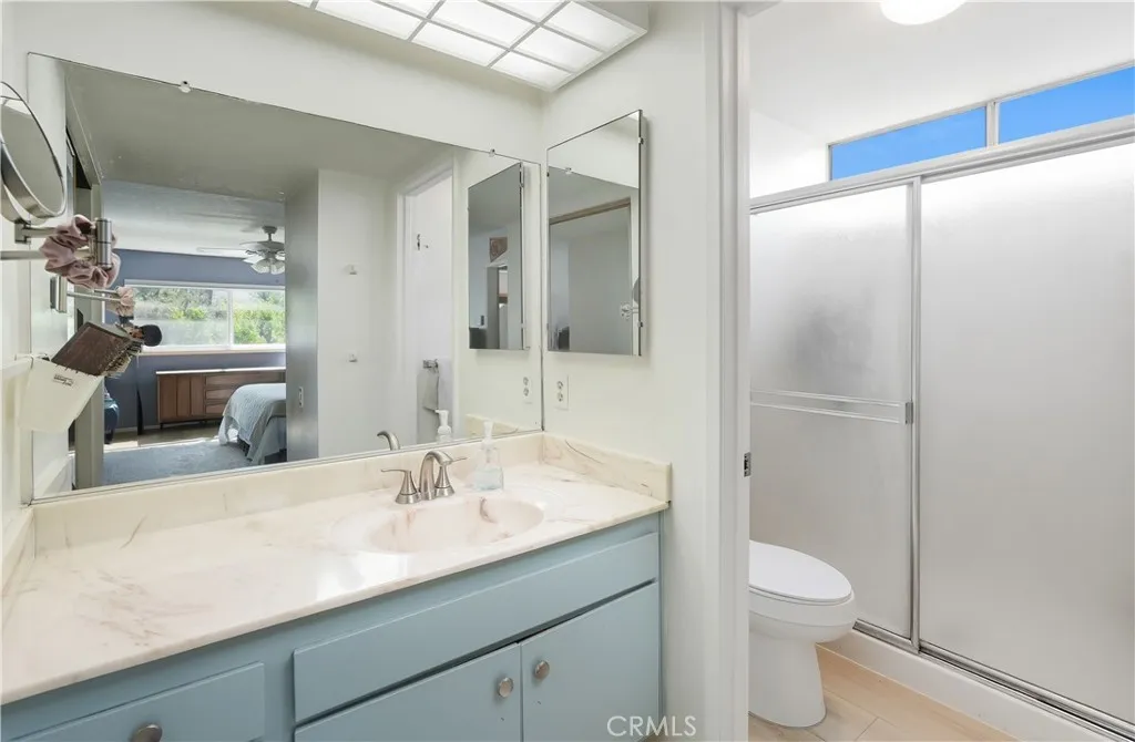 25451 Via Macarena, Valencia, California 91355 home-pic-15