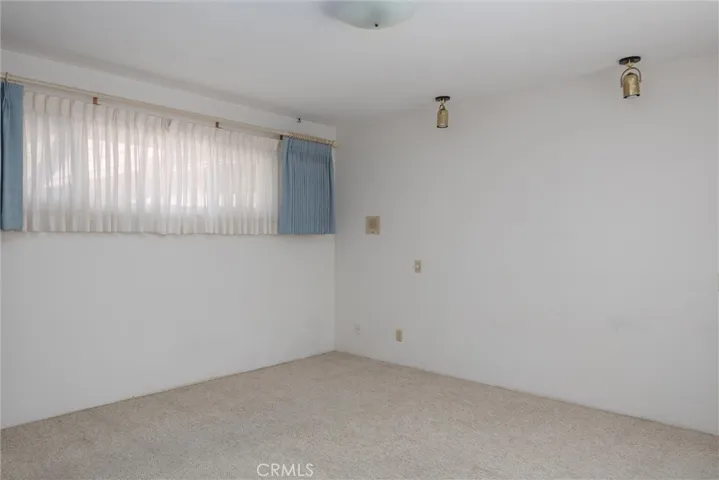 Primary Bedroom (2)