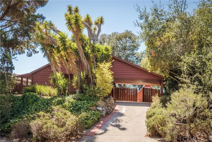Front exterior of property