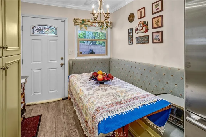 Breakfast Nook