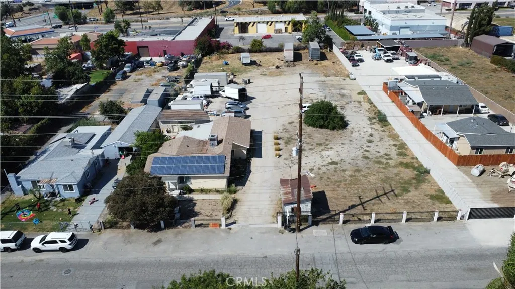 358 E Caroline Street, San Bernardino, California 92408 home-pic-0