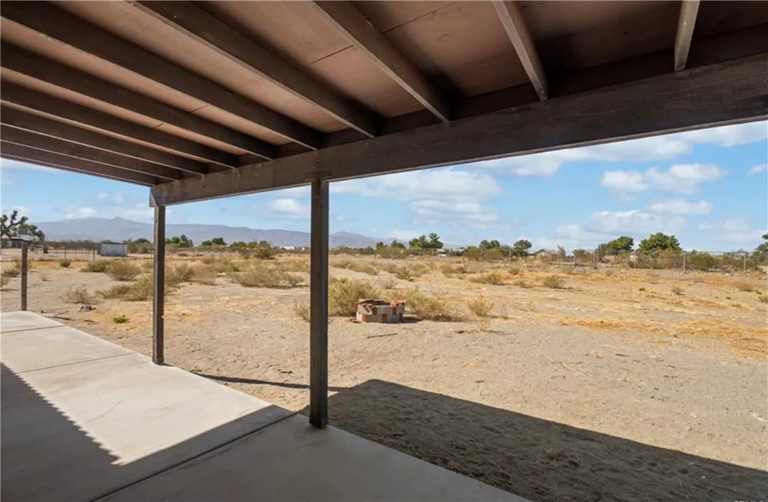 14022 Valle Vista Road, Phelan, California 92371 home-pic-28