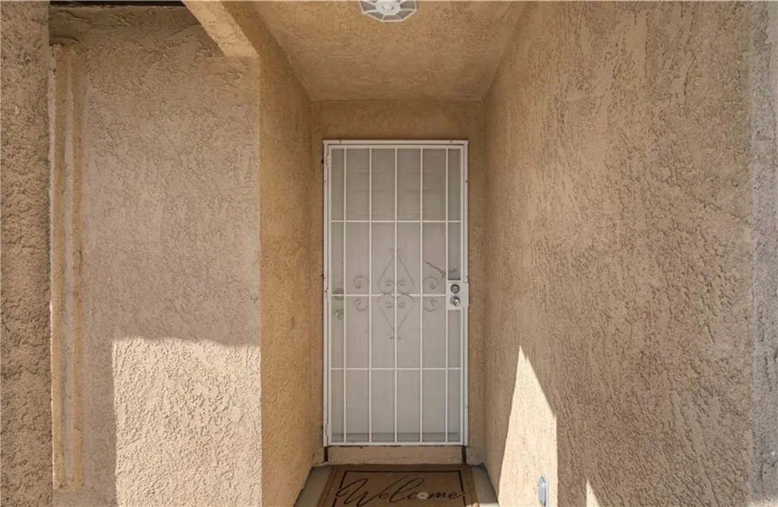 14022 Valle Vista Road, Phelan, California 92371 home-pic-3