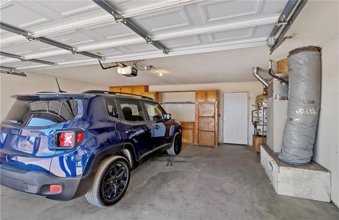 14022 Valle Vista Road, Phelan, California 92371 home-pic-23