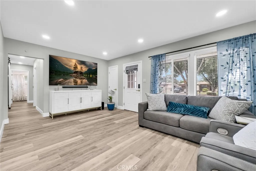 3625 Ross Street, Riverside, California 92503 home-pic-7
