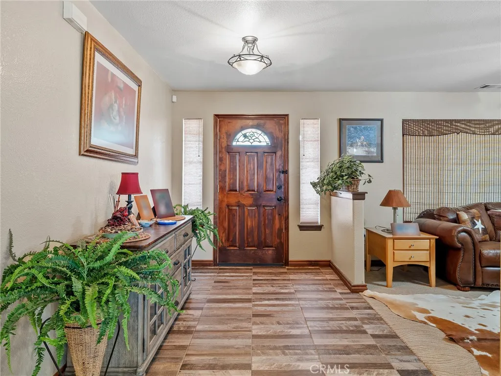 13991 Jicarilla Road, Apple Valley, California 92307 home-pic-10