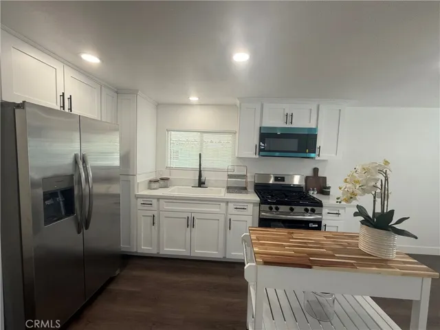 13870 Riviera Drive, Victorville, California 92395