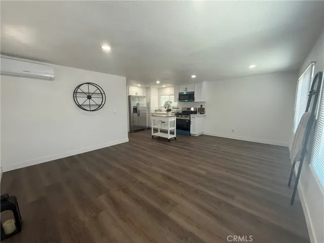 13870 Riviera Drive, Victorville, California 92395