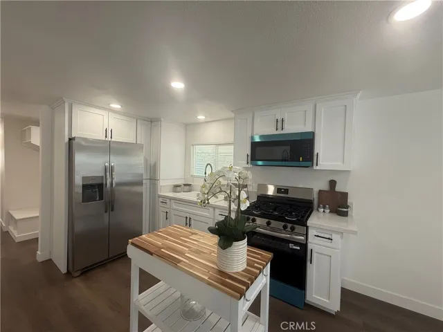 13870 Riviera Drive, Victorville, California 92395