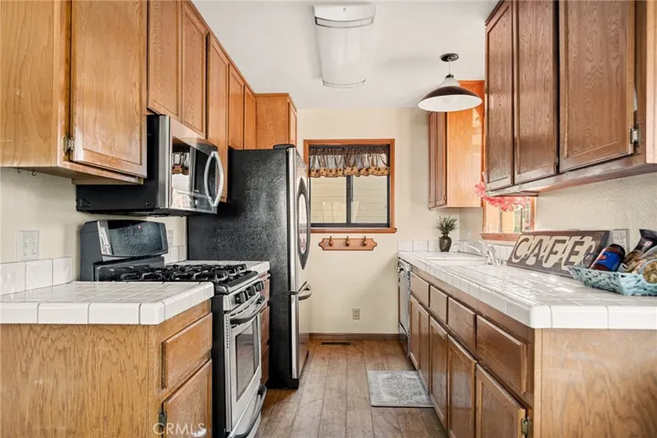 24259 Zurich Drive, Crestline, California 92325