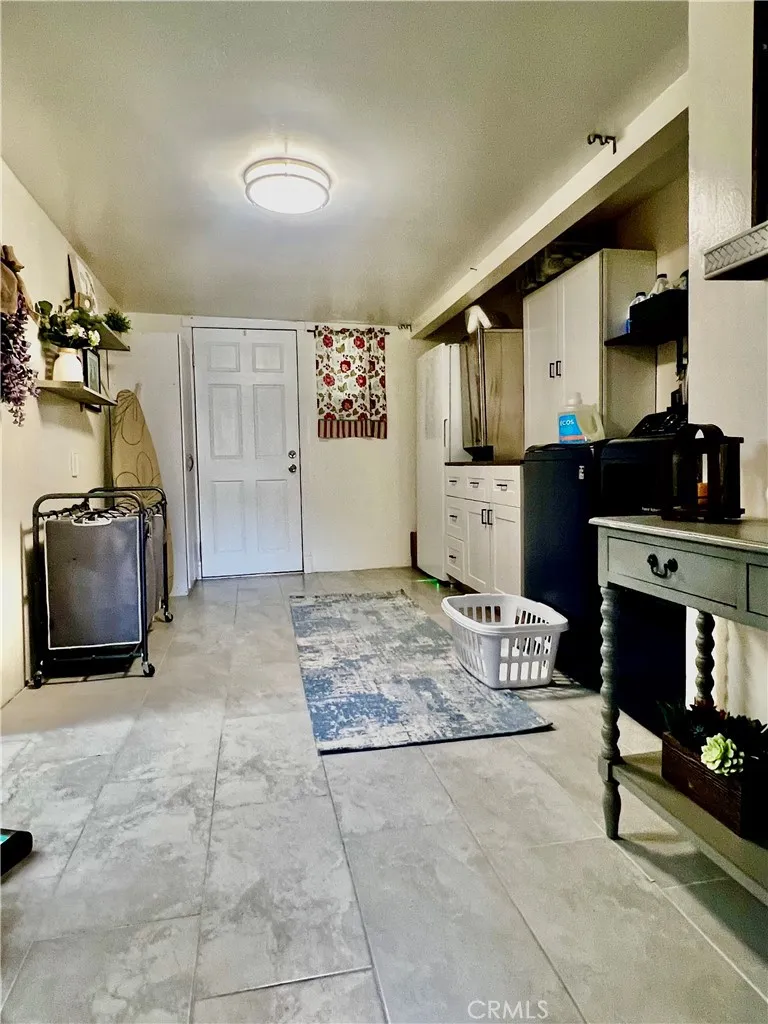 1767 W Chandeleur Drive, San Pedro, California 90732 home-pic-30