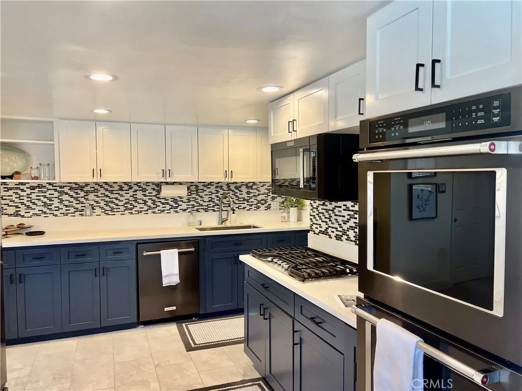 1767 W Chandeleur Drive, San Pedro, California 90732 home-pic-27