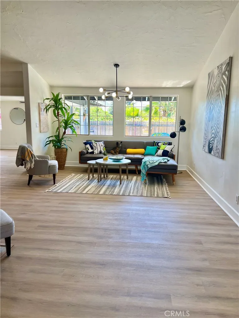 1767 W Chandeleur Drive, San Pedro, California 90732 home-pic-4