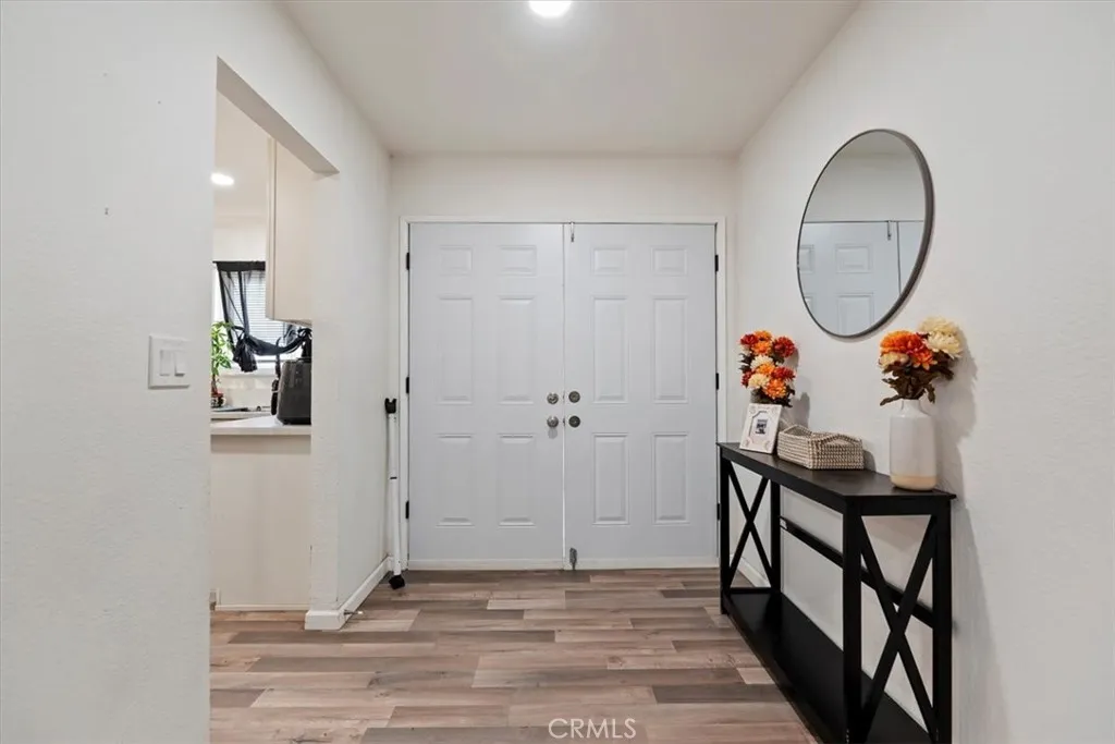 13671 Westwood Drive, Victorville, California 92395 home-pic-9