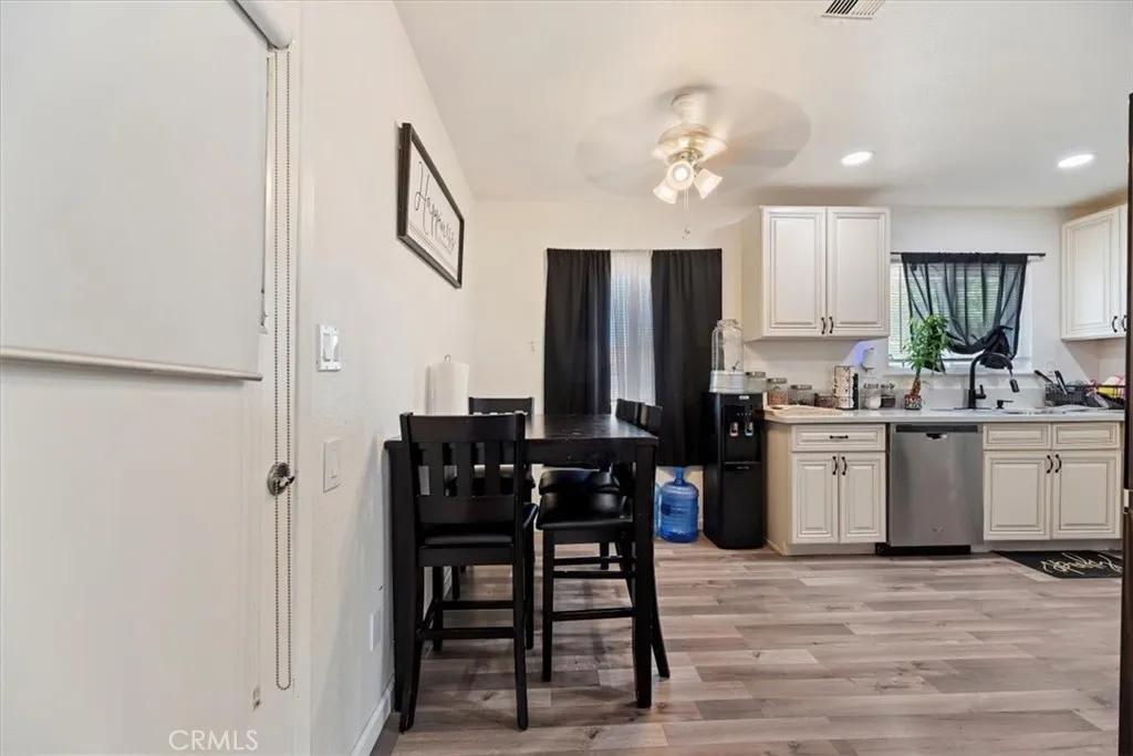 13671 Westwood Drive, Victorville, California 92395 home-pic-17