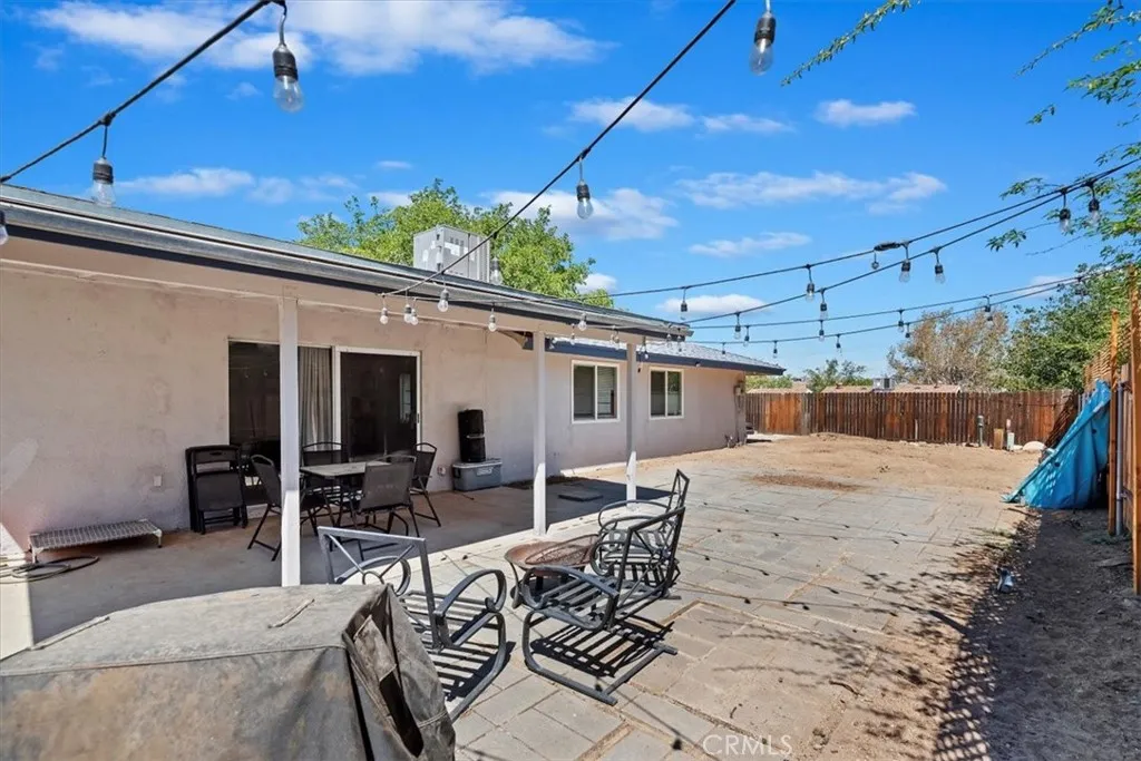 13671 Westwood Drive, Victorville, California 92395 home-pic-28