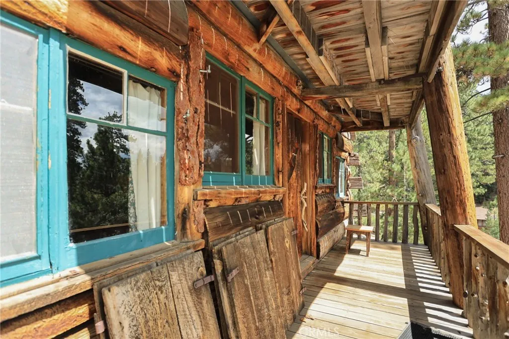 39342 Mohawk Drive, Fawnskin, California 92333 home-pic-36
