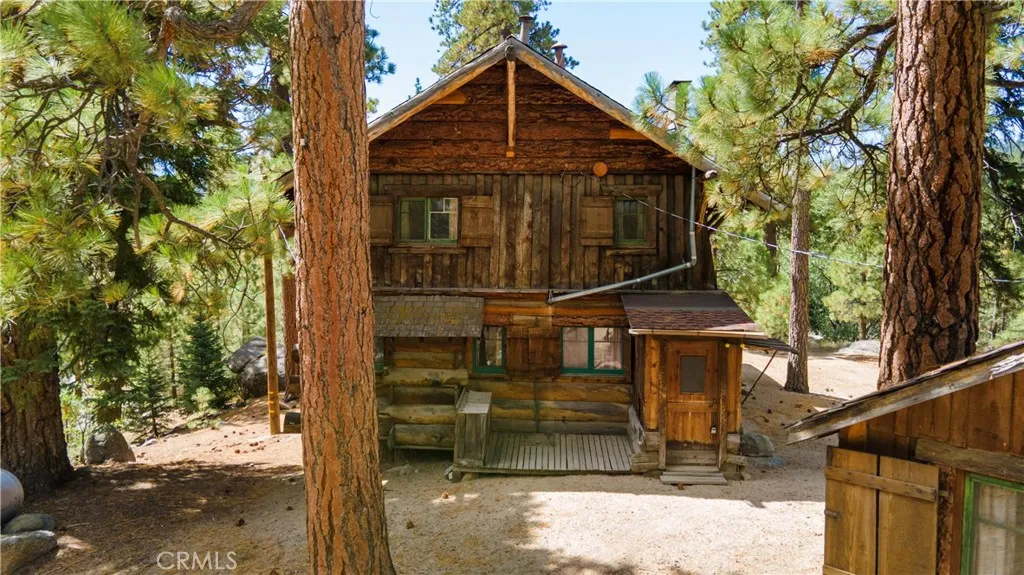 39342 Mohawk Drive, Fawnskin, California 92333 home-pic-40