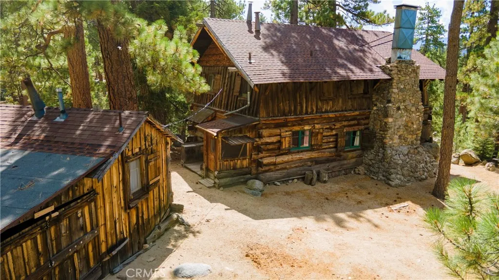 39342 Mohawk Drive, Fawnskin, California 92333 home-pic-4