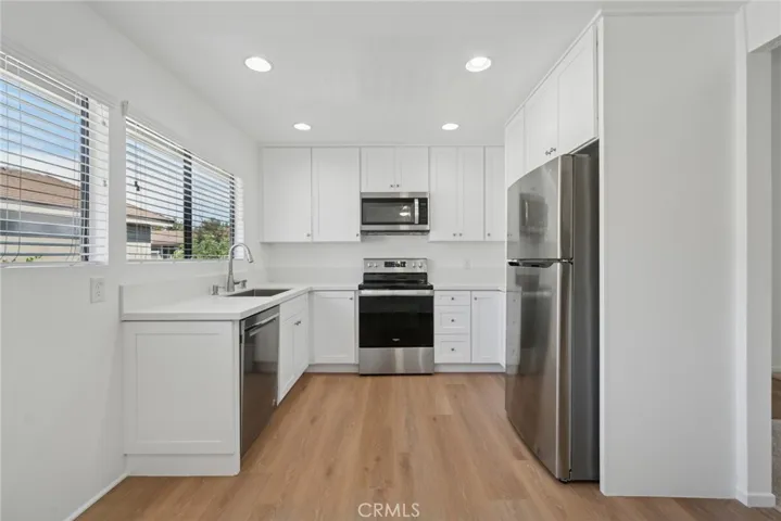 82 Streamwood, Irvine, California 92620