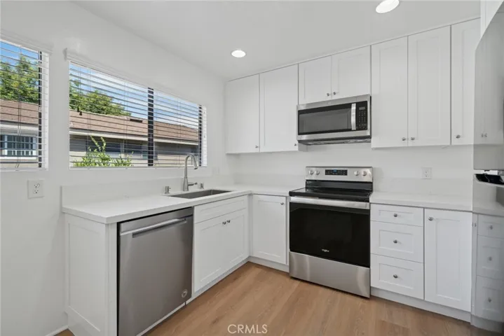 82 Streamwood, Irvine, California 92620
