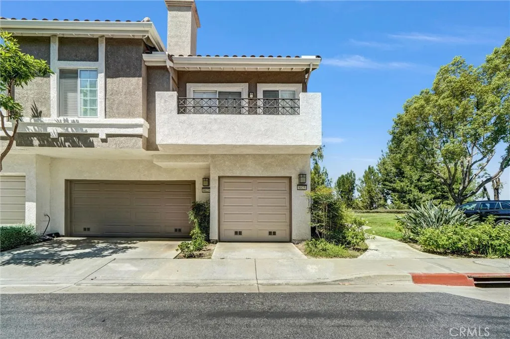 8025 E Sandstone Drive, Anaheim, California 92808 home-pic-2
