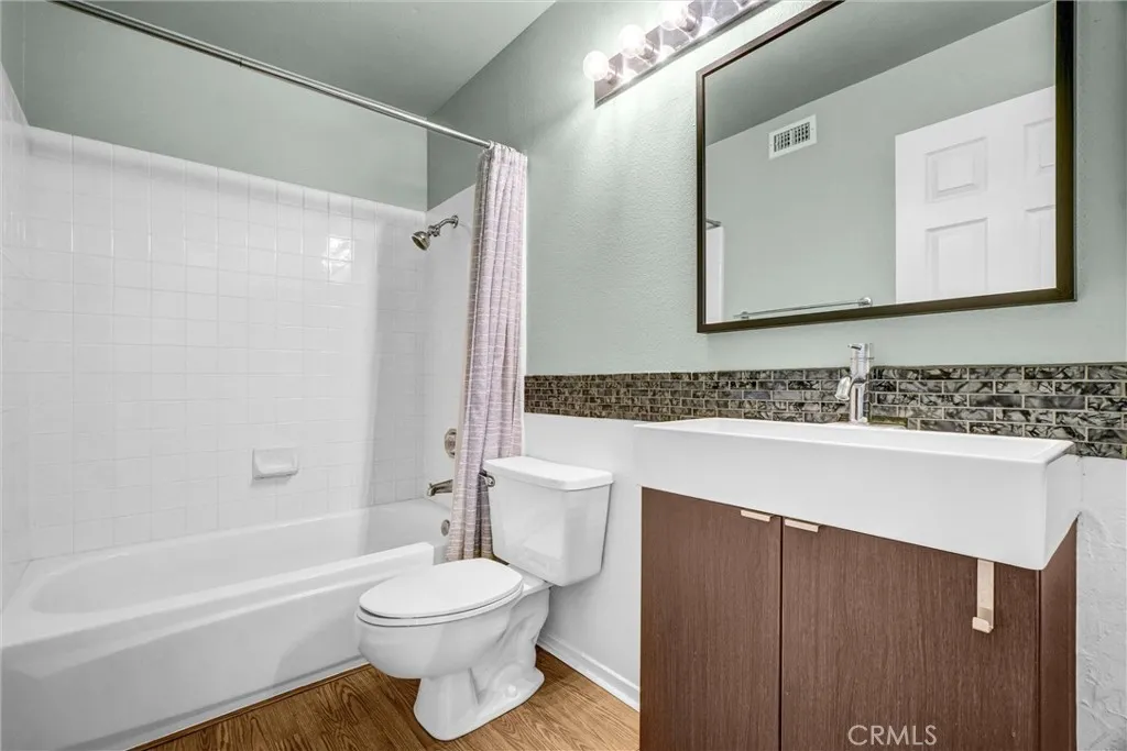 8025 E Sandstone Drive, Anaheim, California 92808 home-pic-23