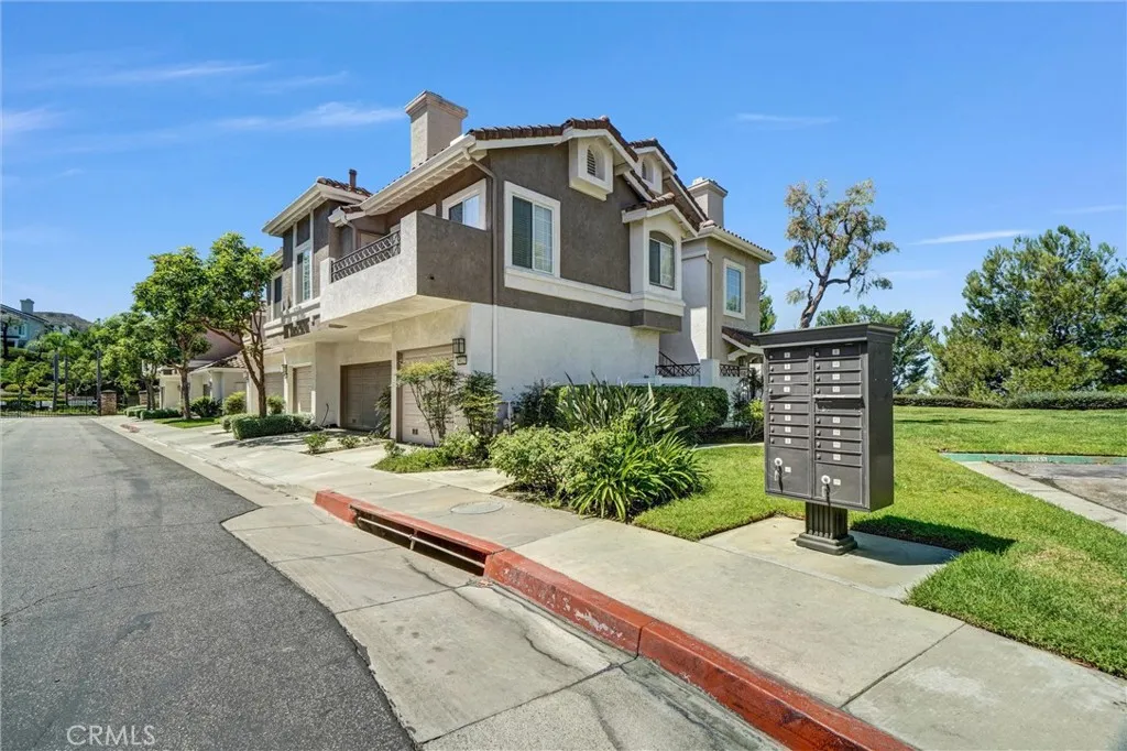8025 E Sandstone Drive, Anaheim, California 92808 home-pic-1