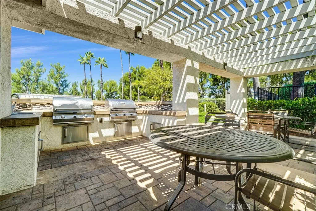 8025 E Sandstone Drive, Anaheim, California 92808 home-pic-36