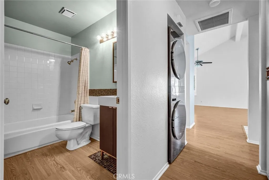 8025 E Sandstone Drive, Anaheim, California 92808 home-pic-22