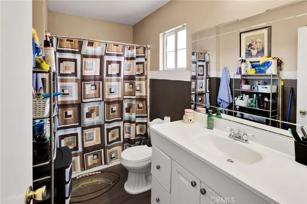 10654 Alton Place, Adelanto, California 92301 home-pic-14