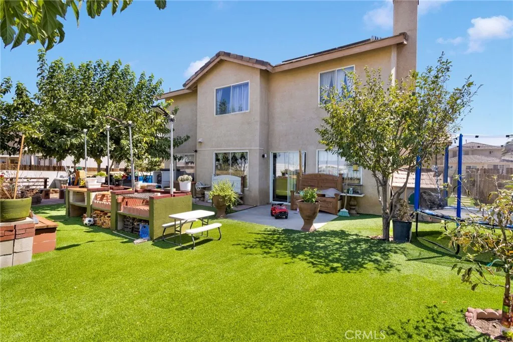 10654 Alton Place, Adelanto, California 92301 home-pic-19