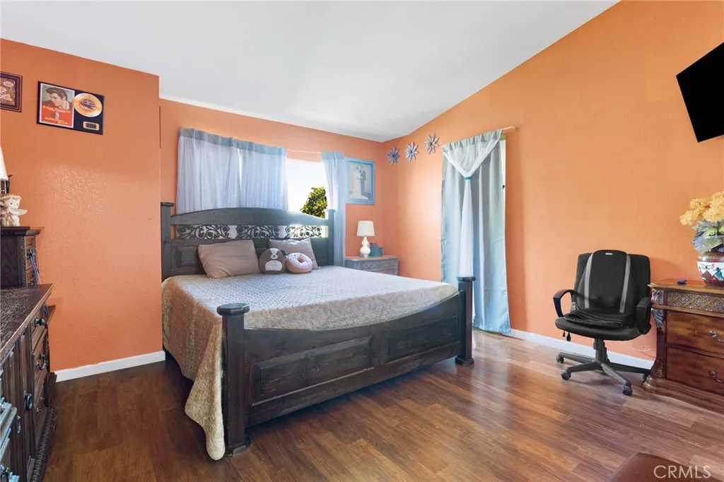 10654 Alton Place, Adelanto, California 92301 home-pic-12