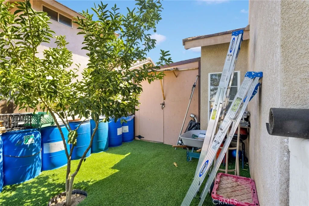 10654 Alton Place, Adelanto, California 92301 home-pic-23