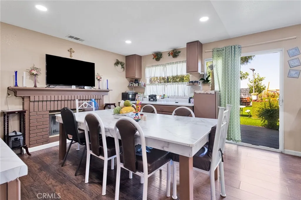 10654 Alton Place, Adelanto, California 92301 home-pic-6