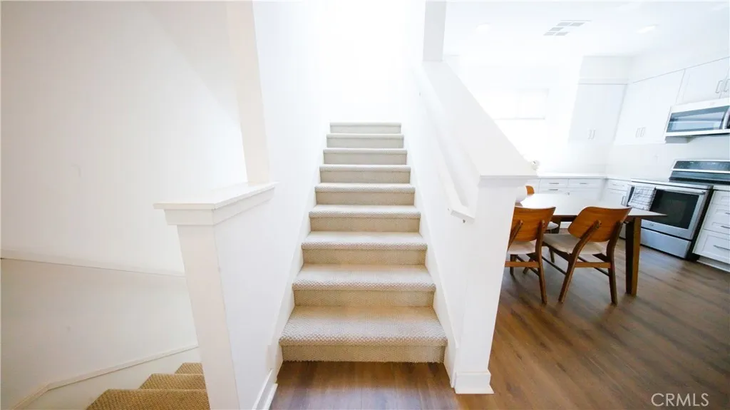 320 Bridgewater Way 7, Gardena, California 90247 home-pic-25