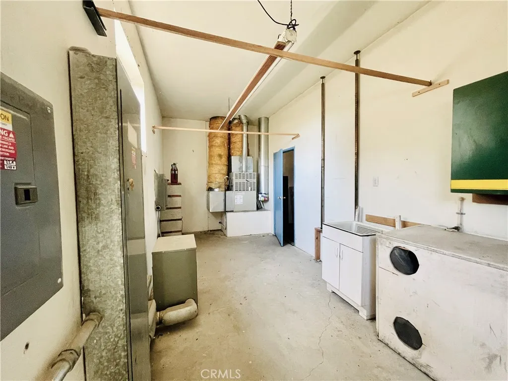 Utility room, ADU